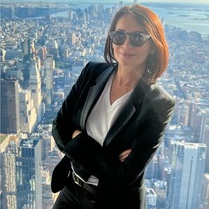 Meet your Posher, Deniz